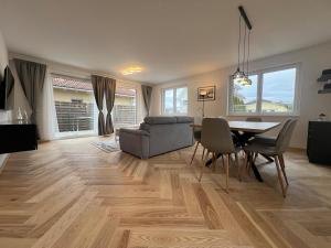 Posedenie v ubytovaní Leopoldsdorf Premium Apartments