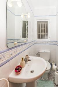 A bathroom at Apartamento Mágico Javea Arenal