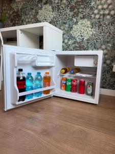 Una cocina o kitchenette en Guest House VB Luxury Suites