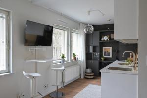 Kuchyň nebo kuchyňský kout v ubytování EttSmart Hotell