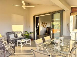 Posezení v ubytování Seaview Sunset Apartment 2