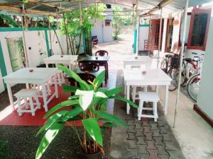 Ресторан / й інші заклади харчування у Bakery Family Guest House