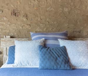 AS Palau dels Alemanys Suites Boutique Monument客房内的一张或多张床位