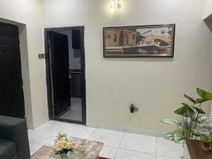 Φωτογραφία από το άλμπουμ του Furnished one-bedroom bungalow in a secure and serene part of Ibadan στο Ιμπαντάν