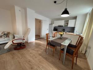 Küche/Küchenzeile in der Unterkunft Ferienwohnung Lechfeld