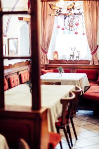 Istumisnurk majutusasutuses Landgasthof König +4 fotot