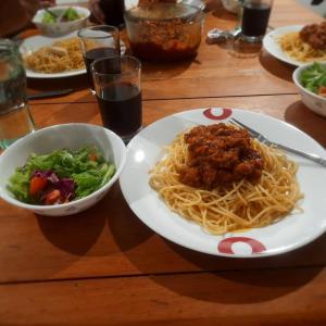 Cibo presso la stanza in casa privata o nelle vicinanze