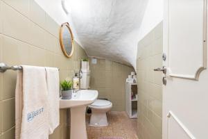 Ένα μπάνιο στο Alvor House Lagoon +31 φωτογραφίες