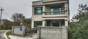 Tòa nhà nơi chỗ nghỉ nhà dân tọa lạc