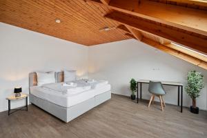 Gallery image of RANGE 6-Zimmer WLAN Parkplatz Küche Balkon 8 Personen in Rudersberg +21 photos