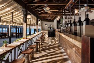 Restoran või mõni muu söögikoht majutusasutuses Sandals Ochi Beach All Inclusive Resort - Couples Only