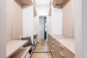 A bed or beds in a room at Wonderful Brera flat
