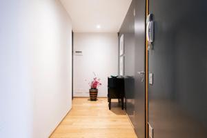 A television and/or entertainment centre at Wonderful Brera flat