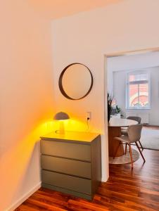 Fotografie z fotogalerie ubytování NEW Apartment in Magdeburg Buckau - Waschmaschine, Smart-TV, neues Badezimmer v destinaci Magdeburk