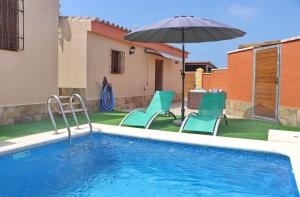 Bazén v ubytování Chalet Sultan con piscina nebo v jeho okolí
