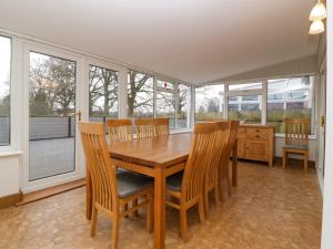Φωτογραφία από το άλμπουμ του 14 Birchwood Road σε Lydney