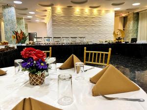 Restaurace v ubytování Aryana Queen Beach Resort