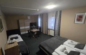 Postel nebo postele na pokoji v ubytování Hotel-Gasthof "Alter Ritter"