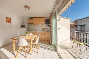 Kuchyň nebo kuchyňský kout v ubytování AS21487 - Charmant studio au cœur du centre ville à 2 pas de la plage