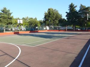 Afbeelding uit fotogalerij van Parque de Campismo Orbitur Montargil in Montargil +32 foto's