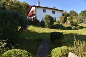 Fotografie z fotogalerie ubytování Maison Ascain 10 personnes au pied de la Rhune, proche St Jean de Luz v destinaci Ascain
