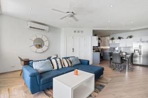 Gallery image of Newly Renovated Beachfront Condo with Inviting Minimalist Design, Pool & Balcony with Ocean Views in Playa Flamingo