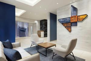 منطقة جلوس في Four Points Flex by Sheraton Yokohama West