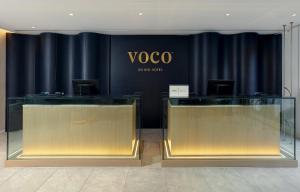 Ο χώρος του λόμπι ή της ρεσεψιόν στο voco Beirut Central District by IHG