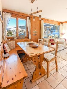 Posezení v ubytování Center of Nendaz ! Apartment 3 rooms with balcony