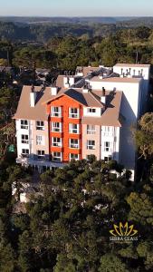 Το κτήριο όπου στεγάζεται  το διαμέρισμα