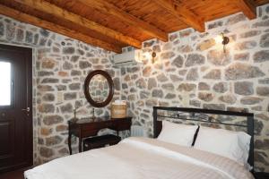 Foto dalla galleria di Ogustus Four Seasons Residence a Koupiá