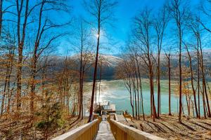 Fotografie z fotogalerie ubytování Turtle Hill Cabin v destinaci New Tazewell