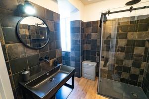 Ένα μπάνιο στο Cerasè Apartment - Appartamento in centro