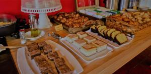 Comida no hotel ou em algum lugar perto