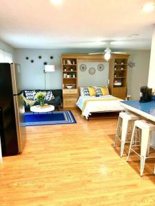Katil atau katil-katil dalam bilik di Town and Country Hideaway