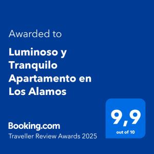 Certifikát, ocenenie alebo iný dokument vystavený v ubytovaní Luminoso y Tranquilo Apartamento en Los Alamos