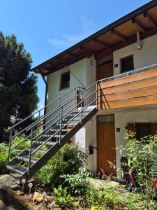 Tòa nhà nơi căn hộ tọa lạc