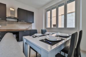 Η κουζίνα ή μικρή κουζίνα στο Arcos - 10 minutes walk to Piazza Maggiore