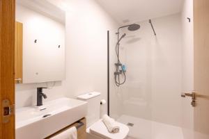 Łazienka w obiekcie Apartamentos Marina Playa de Torrevieja by Apartamentos Torrevieja