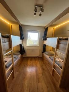 Imagen de la galería de Sherpa's Hostel High Tatras, en Štrbské Pleso