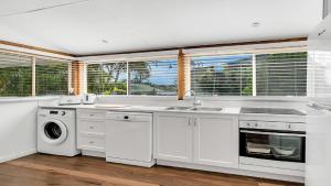 Nhà bếp/bếp nhỏ tại Tullenderly