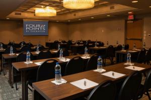 Konferenční prostory v ubytování Four Points by Sheraton Allentown Lehigh Valley + 37 fotografií
