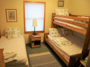 Ein Bett oder Betten in einem Zimmer der Unterkunft Amazing Ocean View-Newly Renovated Modern Oasis