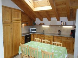 Dapur atau dapur kecil di Apartment in Veysonnaz near Ski Lift