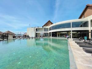Bazén v ubytování Ark Goldcoast Resort nebo v jeho okolí