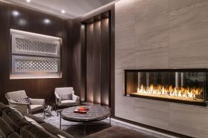 Residence Inn by Marriott Weehawken的休息区