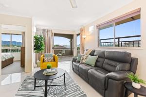 Posezení v ubytování Mountain Panorama-9 Pools Gym & BBQ