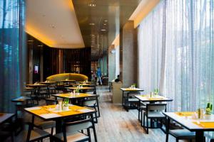 Gallery image of Wyndham JinJiang Hotel in Jinjiang