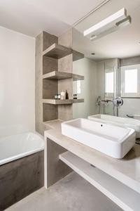 Koupelna v ubytování The Collection Barcelona - Amazing 3 bedroom penthouse in Plaza España