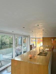 Afbeelding uit fotogalerij van FLOATING Villa in Vreeland